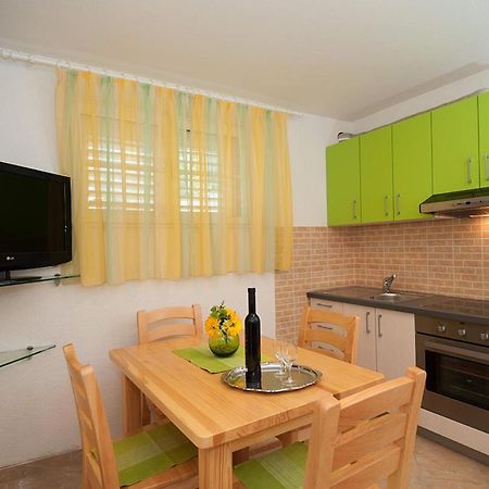 Beach Resort Apartments Bucina Baska Voda Ngoại thất bức ảnh