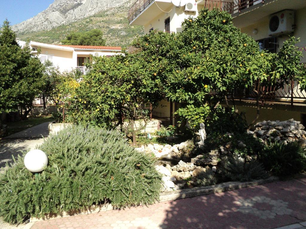 Beach Resort Apartments Bucina Baska Voda Ngoại thất bức ảnh
