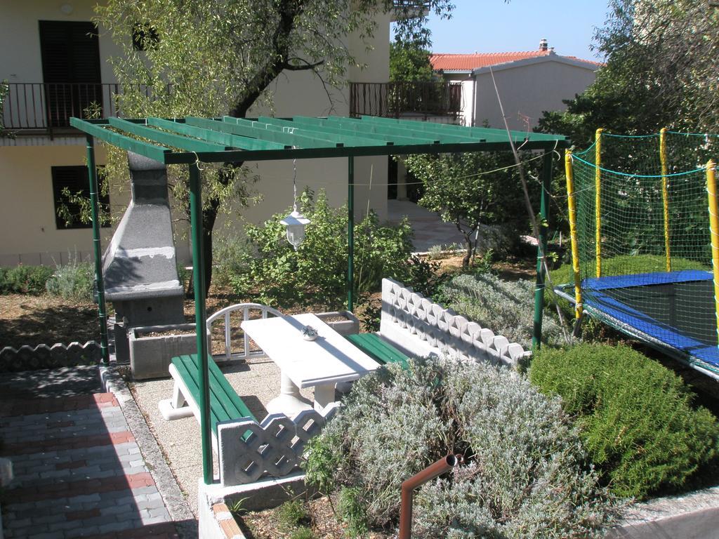 Beach Resort Apartments Bucina Baska Voda Ngoại thất bức ảnh