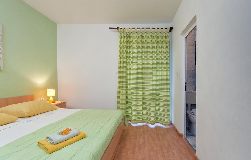 Beach Resort Apartments Bucina Baska Voda Ngoại thất bức ảnh