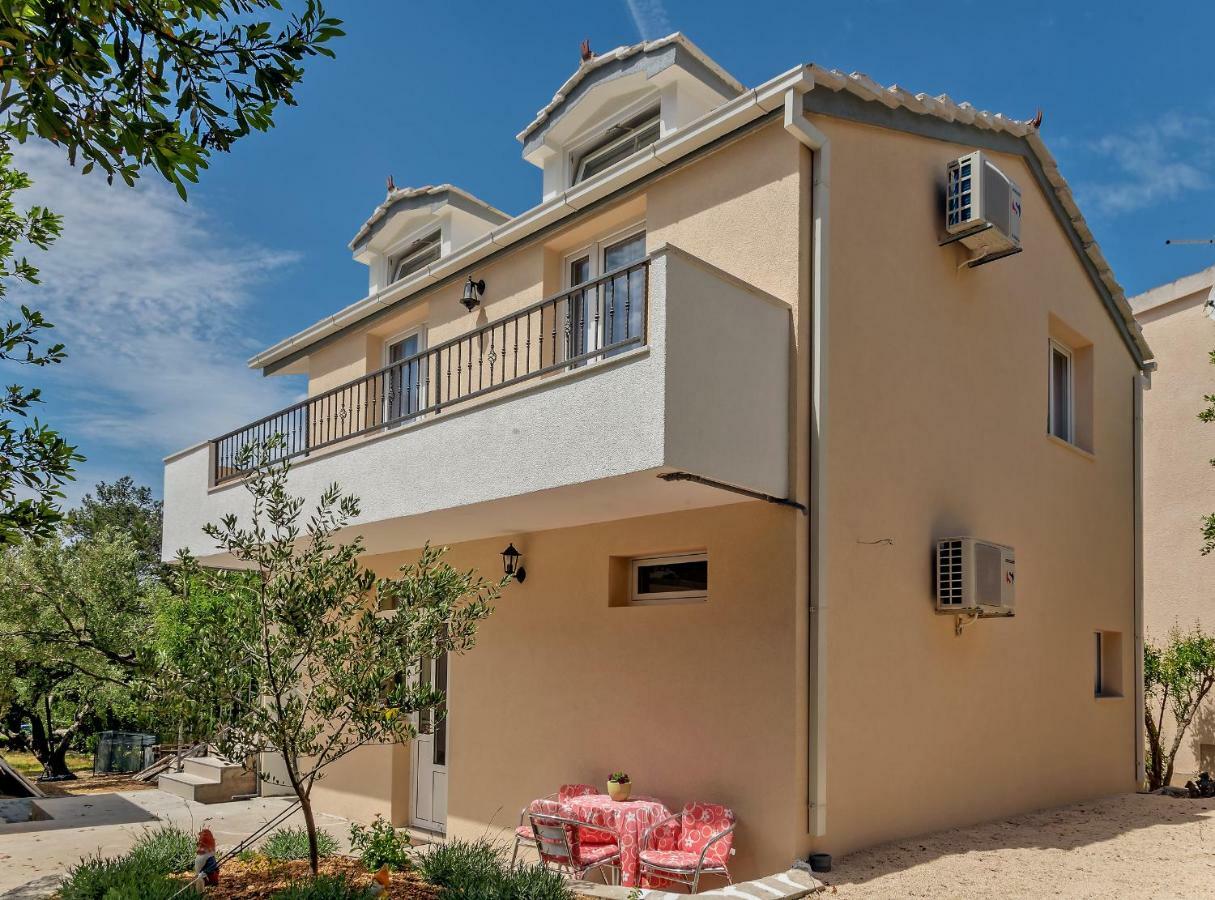 Beach Resort Apartments Bucina Baska Voda Ngoại thất bức ảnh